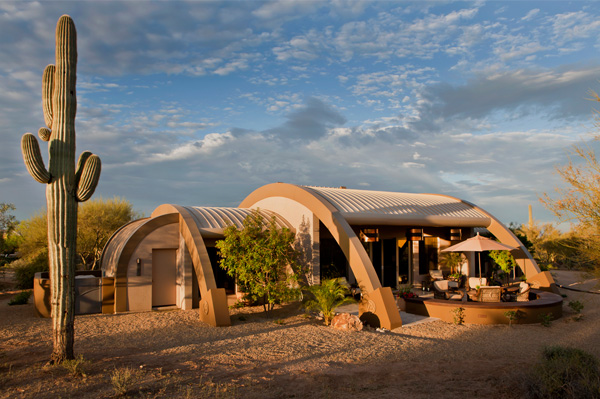Dom na pustyni w kopule