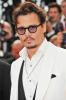 Johnny Depp pahoittelee raiskauskommentteja - SheKnows