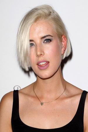 Agyness Deyn מודה בגיל אמיתי