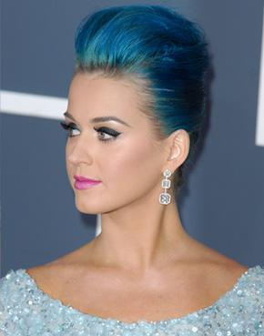 Gaya rambut Katy Perry Grammy 2012