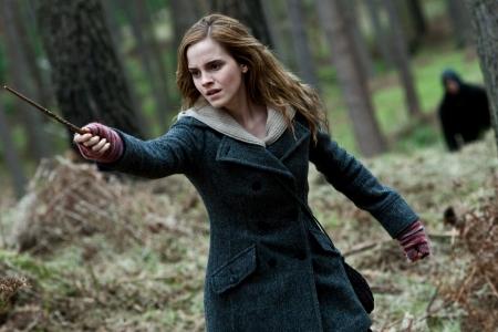 Emma Watson in Aktion in Harry Potter und die Heiligtümer des Todes