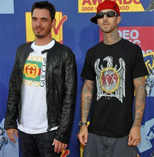 DJ AM et Travis Barker aux MTV Awards en septembre 2008