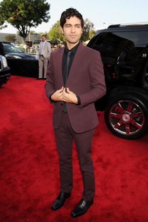 Adrian Grenier en los MTV Movie Awards 2014