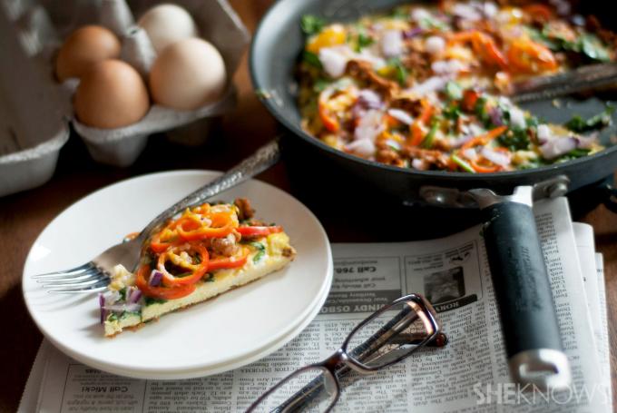 쉬운 프라이팬 오믈렛 아침 식사 피자 레시피