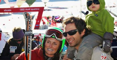 Sarah Schleper und ihr Mann und ihr Sohn in Österreich