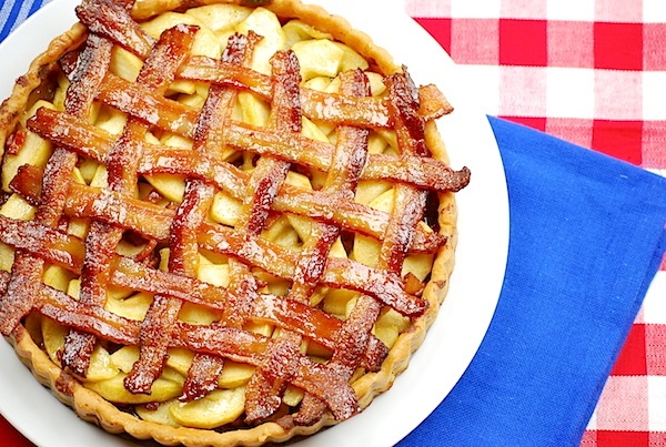 Makanan penutup pai apel bacon