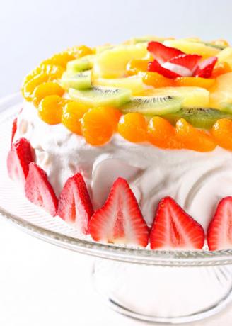 Ovocný a krémový dort