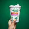 Kawa z ciasteczkami Dunkin’ Donuts’ Girl Scout powraca z tajemniczym smakiem