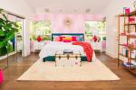Seznamy Barbie Její Barbie Malibu Dreamhouse na Airbnb - SheKnows