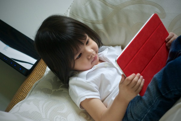 Πρέπει η Αυστραλία να απαγορεύσει στα παιδιά τη χρήση ηλεκτρονικών συσκευών;