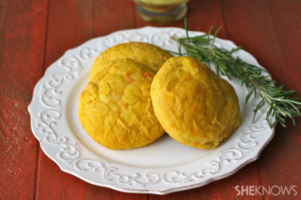 Rozmarynowo-słodkie ziemniaki z masłem curry