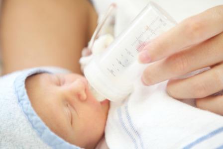 Trinkflasche für Neugeborene