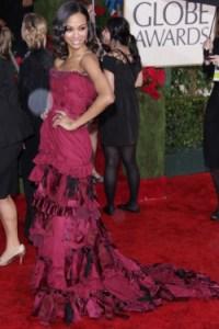 Zoe Saldana는 Golden Globes에서 레드 카펫을 흔들었습니다.