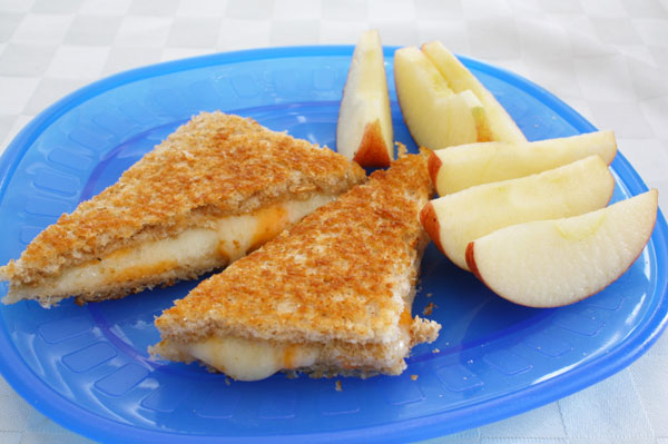 Grillet ost og æblesandwich
