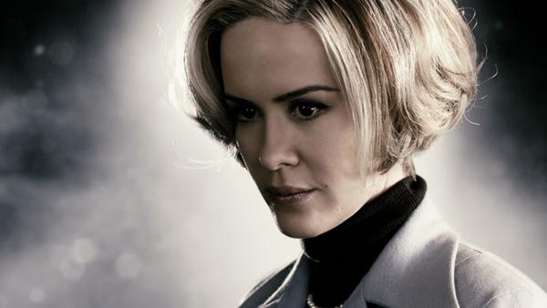 Sarah Paulson dělá to nejlepší, co Grace Kelly v The Spirit