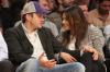 Mila Kunis in Ashton Kutcher se združita na dveh moških in pol - SheKnows