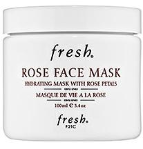 Gesichtsmaske mit frischen Rosen