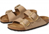 Joanna Gaines usa la sandalia Arizona con hebilla grande de Birkenstock para el verano – SheKnows