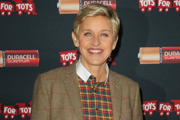 Ellen Degeneres y las celebridades que lucen fabulosas a los 50