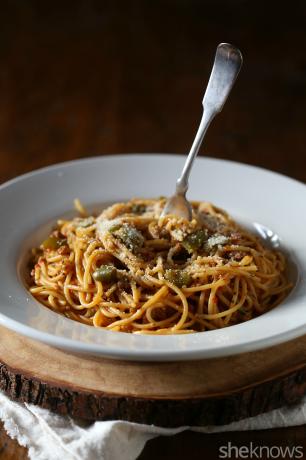Egy serpenyős háromhúsos spagetti recept