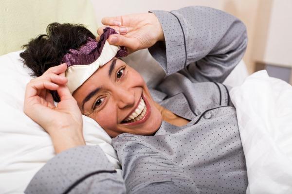 Maschera per il sonno di sollevamento della donna