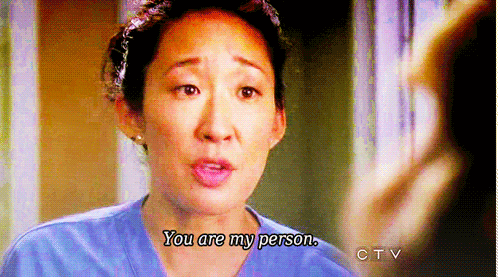 gif von Christina Yang, die Meredith Grey sagt, dass du meine Person bist