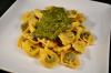 Vanavond Diner: Spinazie tortellini met geroosterde tomaat spinazie pesto recept – SheKnows