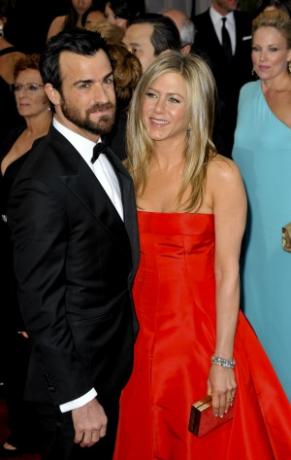 Jennifer Aniston neigia gandus apie nėštumą