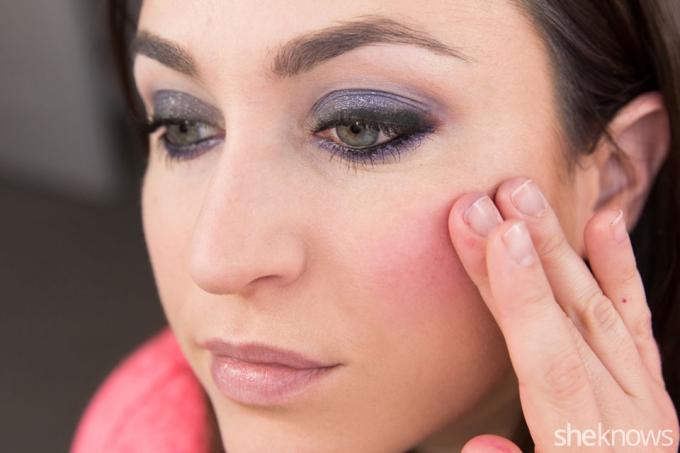 najrýchlejší tutoriál make -upu na glam párty: krok 12