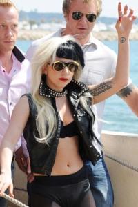 Lady Gaga เล่น Cannes