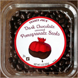 Trader Joe's Dark Chocolate ปกคลุมเมล็ดทับทิม