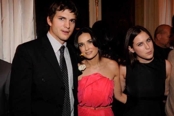 Ashton Kutcher en Demi Moore bij Scout's 2008 coming out bij Le Bal des Débutantes 