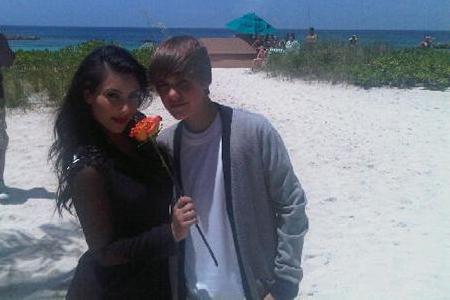 Kim Kardashian twiittaa intohimostaan ​​Justin Bieberille