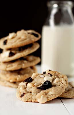 Hvid chokolade cherry cookies 