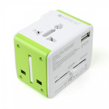 Satechi Smart Travel Router și adaptor | Sheknows.ca