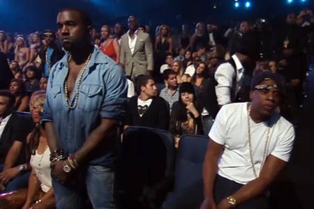 Jay-Z Chris Brownin esityksen aikana VMA: ssa