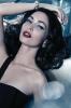 Megan Fox geht für Armani ins alte Hollywood – SheKnows
