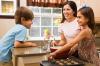 6 tipov testovaných mamou, ktoré naučia vaše deti variť-SheKnows