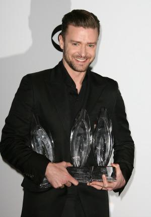 Justin Timberlake dziękuje Ellen DeGeneres w przemówieniu People's Choice Award