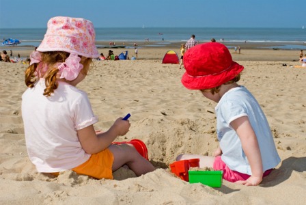 Діти на пляжі