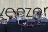 Ve věku 40 let zemřel bývalý basista Weezer - SheKnows