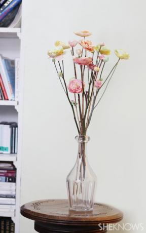 DIY květiny Ranunculus: Přidejte stonky a užívejte si!