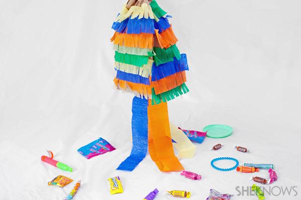 Manualidades del Cinco de Mayo - Piñatas con bolsa de papel
